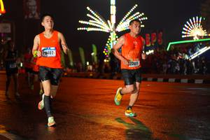 BIB: 76402, 22685
                            <button type="button" onclick="openModal(16202881)" class="btn btn-primary btn-sm float-right btn-popup" data-toggle="modal" data-target=".modal-high-quality">
                        <i class="fas fa-shopping-cart"></i> Add to Cart
                    </button>
                                            <button type="button" onclick="isThisMe(16202881, true)" class="btn btn-success btn-sm float-right btn-popup btn-isme hidden" data-toggle="tooltip" data-placement="bottom" title="นี่คือรูปของคุณใช่ไหม คลิกที่นี่เพื่อเอาเข้าอัลบั้ม">
                        <i class="fas fa-plus"></i> Add to album
                    </button>
                    <button type="button" onclick="isThisMe(16202881, false)" class="btn btn-warning btn-sm float-right btn-popup btn-isnotme hidden">
                        <i class="fas fa-ban"></i> Remove from album
                    </button>